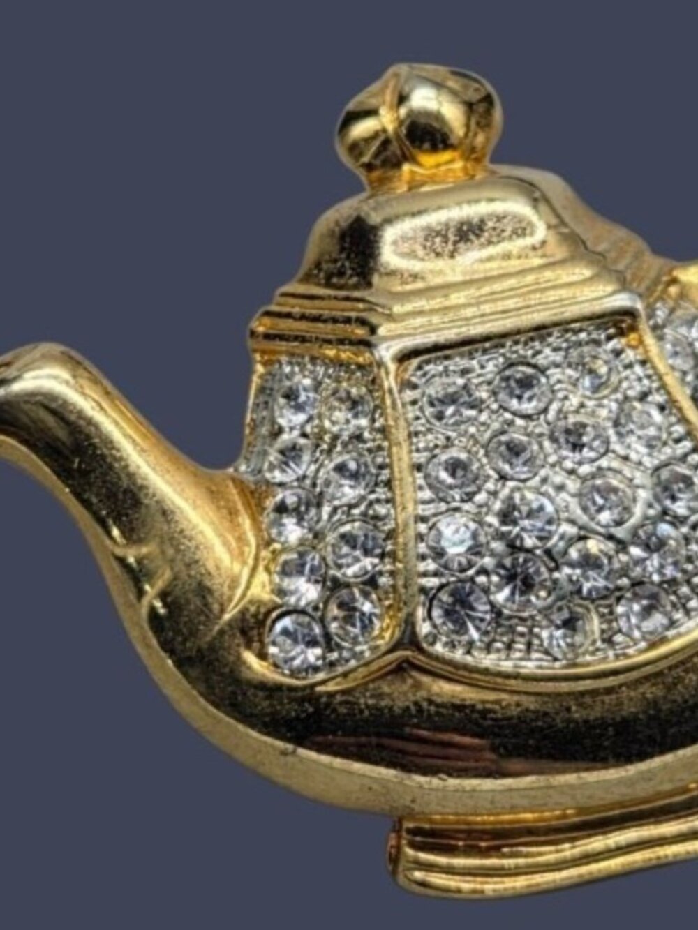 Vintage Louis Stern Gold-Plated Pavé Rhinestone Teapot Brooch Signed L-S - Picture 6 of 9
